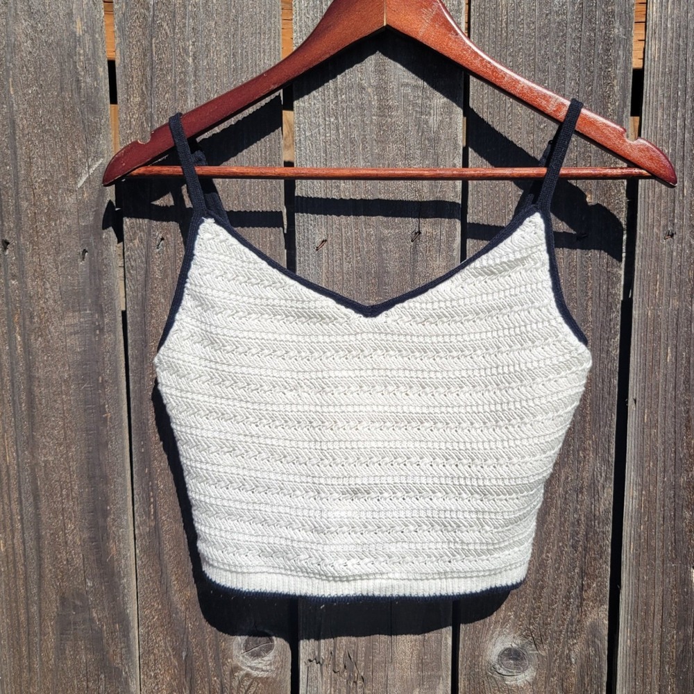 Abercrombie & Fitch White Crochet Knit Crop Cami Bra Top Navy Trim Beach Sz M